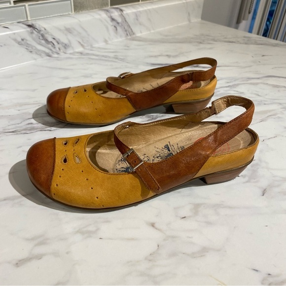 Brako leather Mary Jane Heels made in Spain - Picture 9 of 9